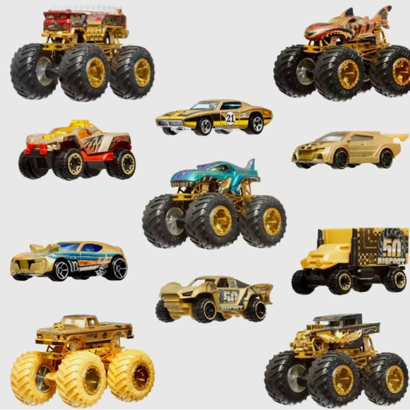 Exclusive HotWheels Big Foot 50th Anniversary Box Set 🏆 - Picture 2 of 3